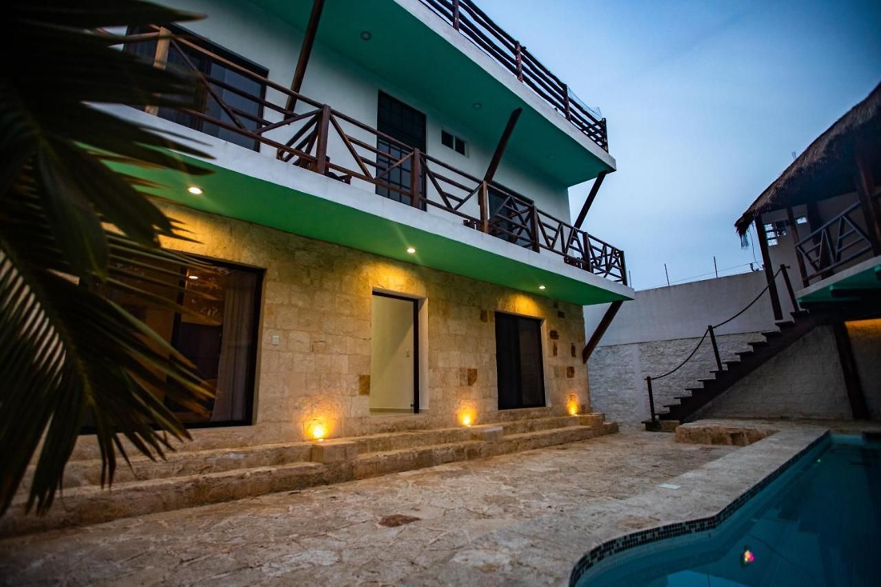 Howlita - Adult Only Hotel