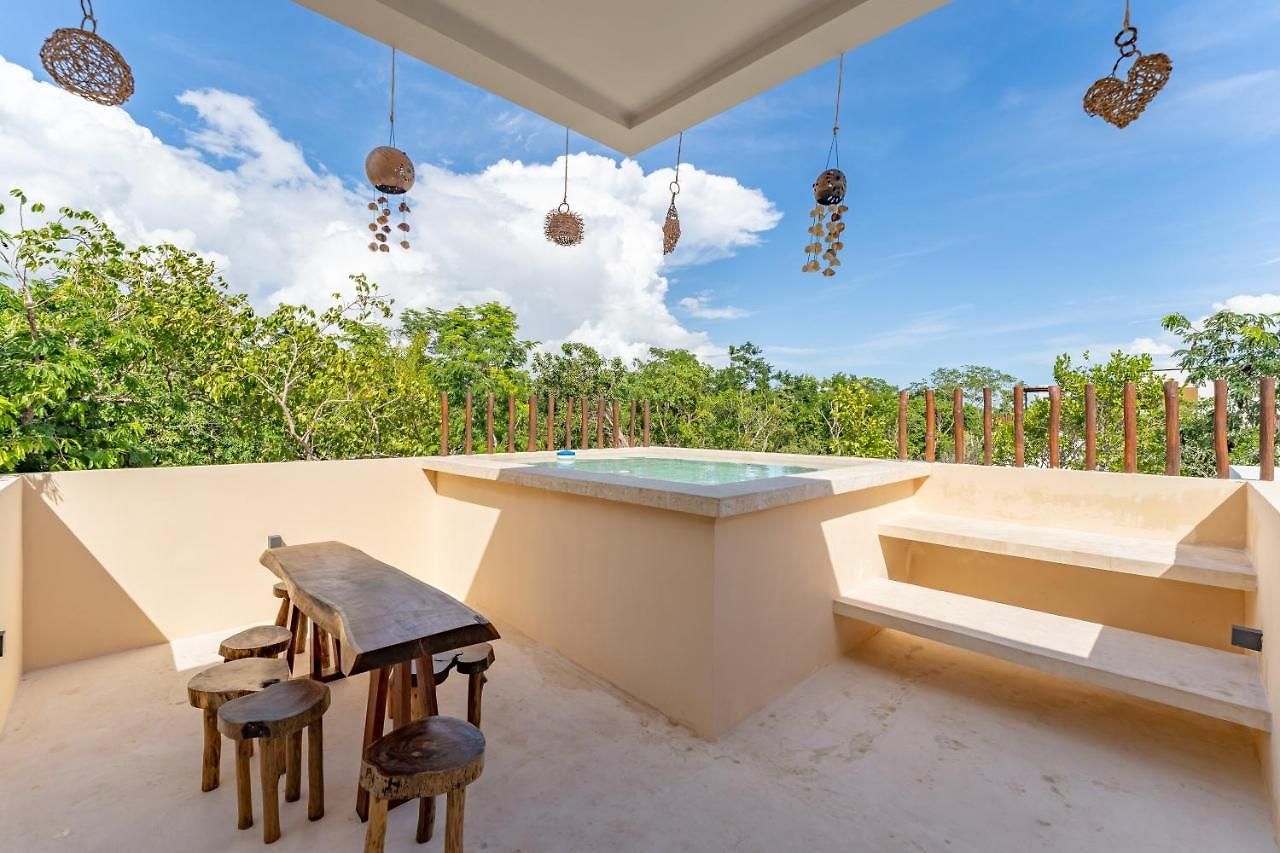 Casa & Chiit - 2 Homes With Different Shared Amenities Villa