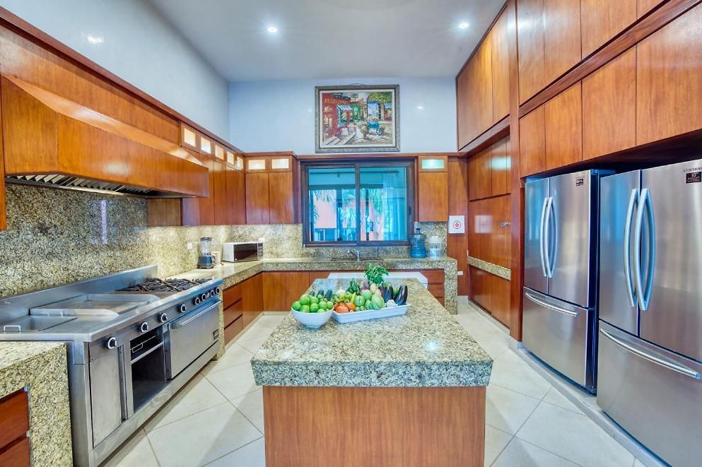 Mansion In Soliman Bay For 34 Guests!
