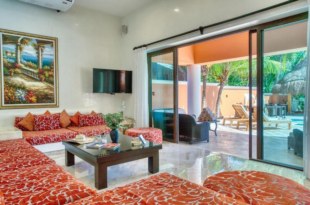 Mansion In Soliman Bay For 34 Guests! Сasa de vacaciones Tulum