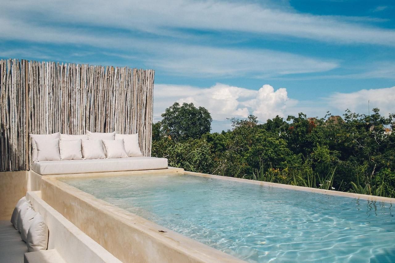 3 Bed Sleeps 6 - Private Pool & Hot Tub Apartamento