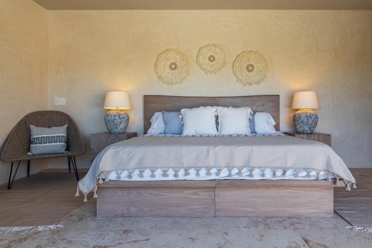 3 Bed Sleeps 6 - Private Pool & Hot Tub Apartamento