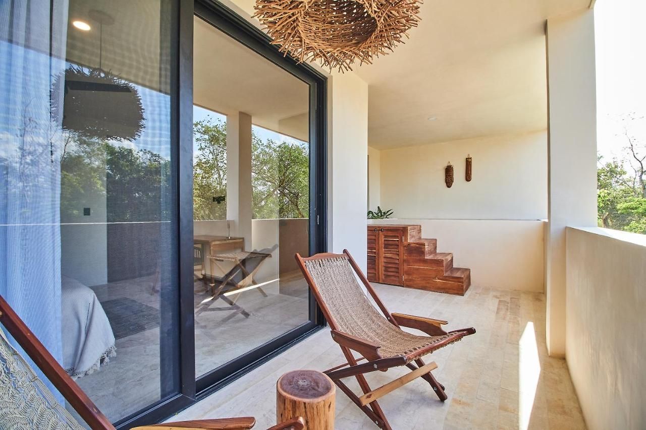 Fancy Tropical Cozy Private Balcony With Plunge Pool Premium Location In Apartment