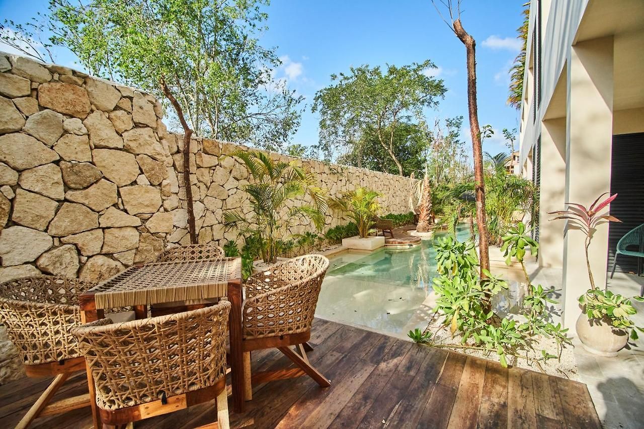 Fancy Tropical Cozy Private Balcony With Plunge Pool Premium Location In Apartment