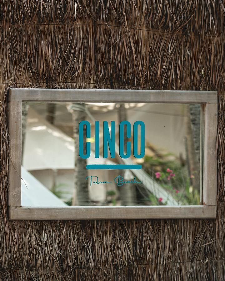Cinco *