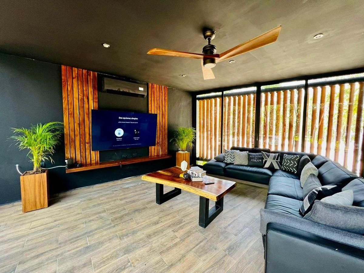 Guest house Room In The Jungle + Private Natural Cenote *