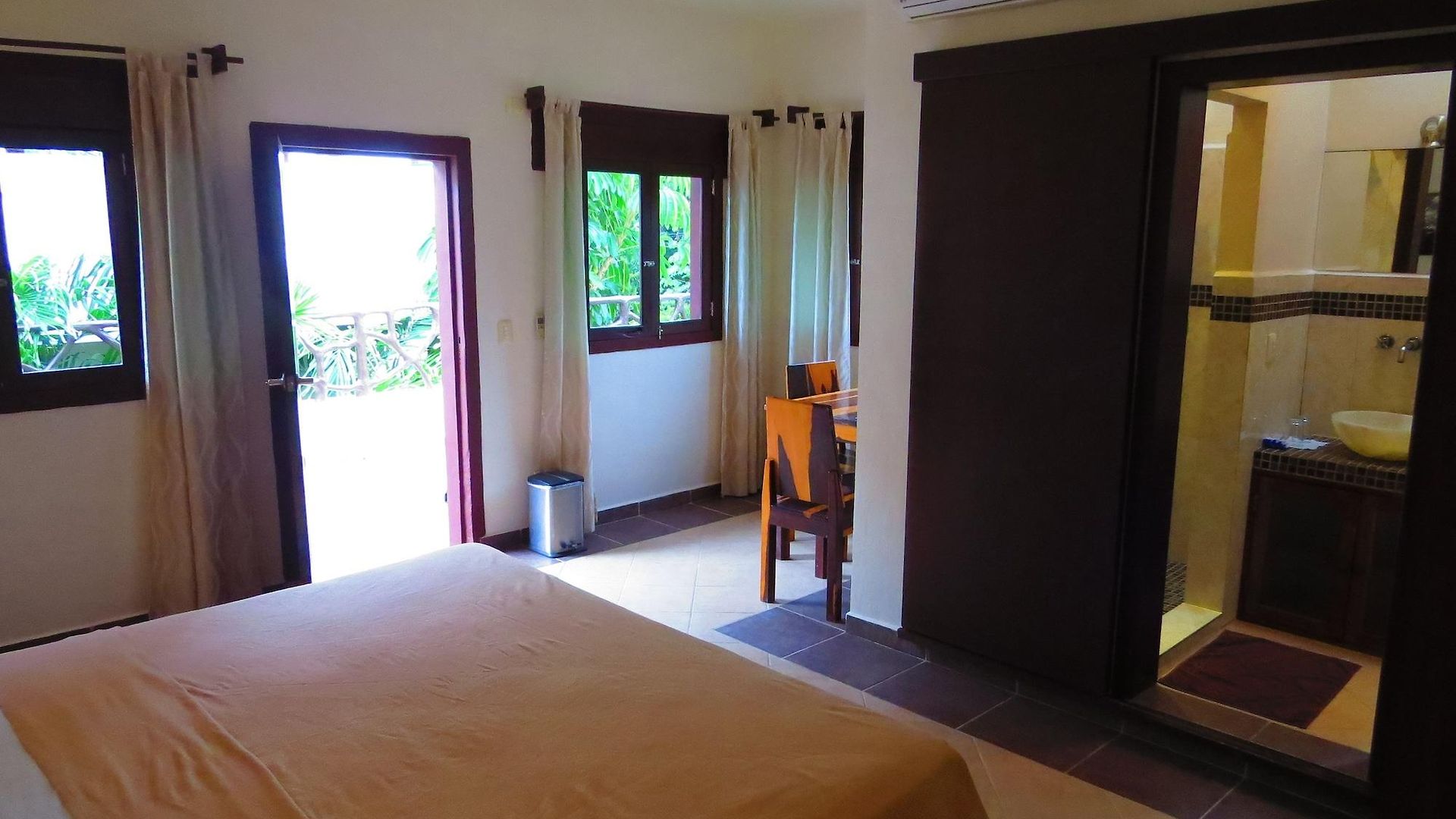 Hotel Xibalba Dive Center
