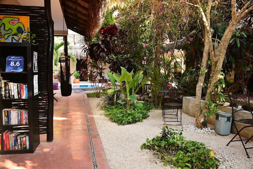 Geminis Boutique Condohotel Hotel 4*