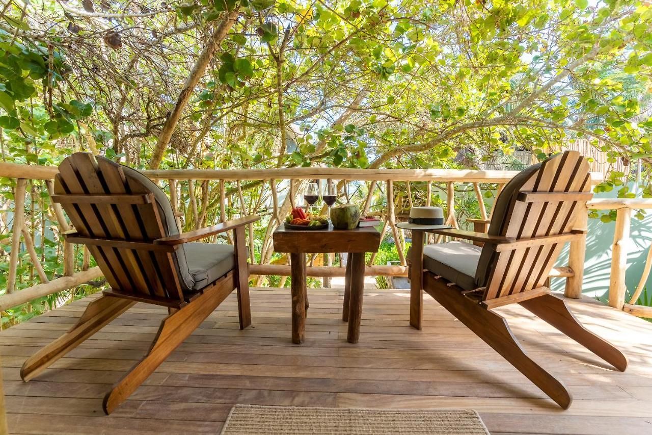 Ahau Beachfront (adults Only) Hotel