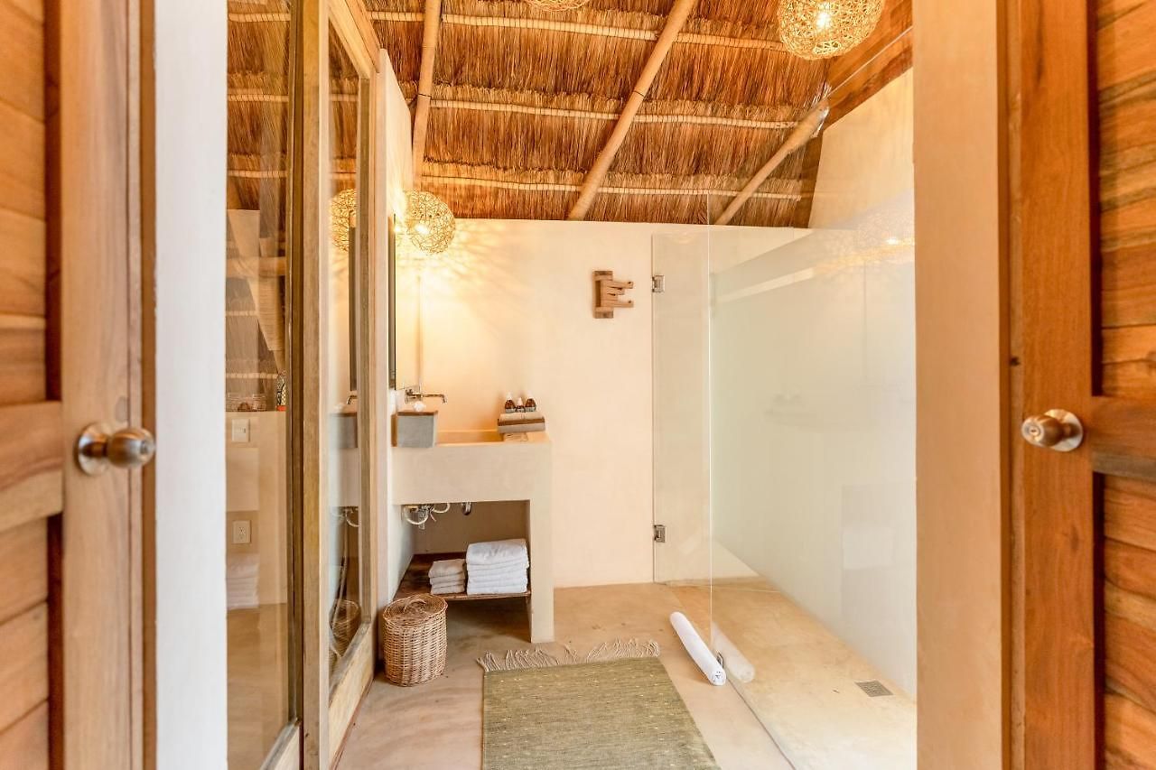 Ahau Beachfront (adults Only) 4*