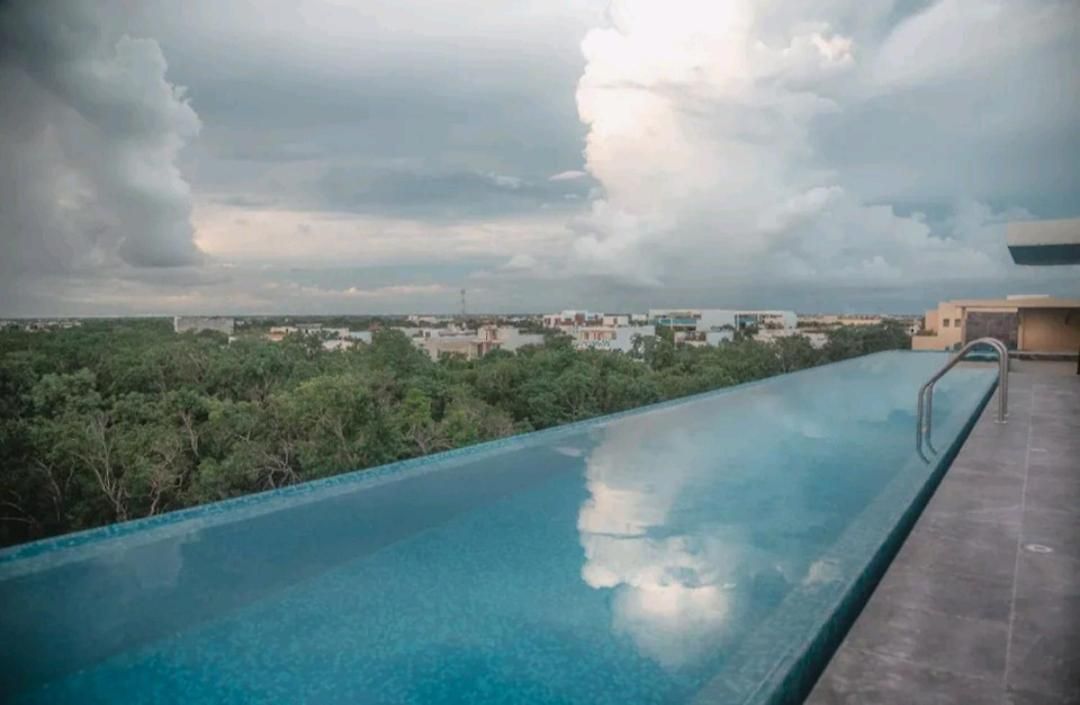 Mya, Elle&elena Residences
