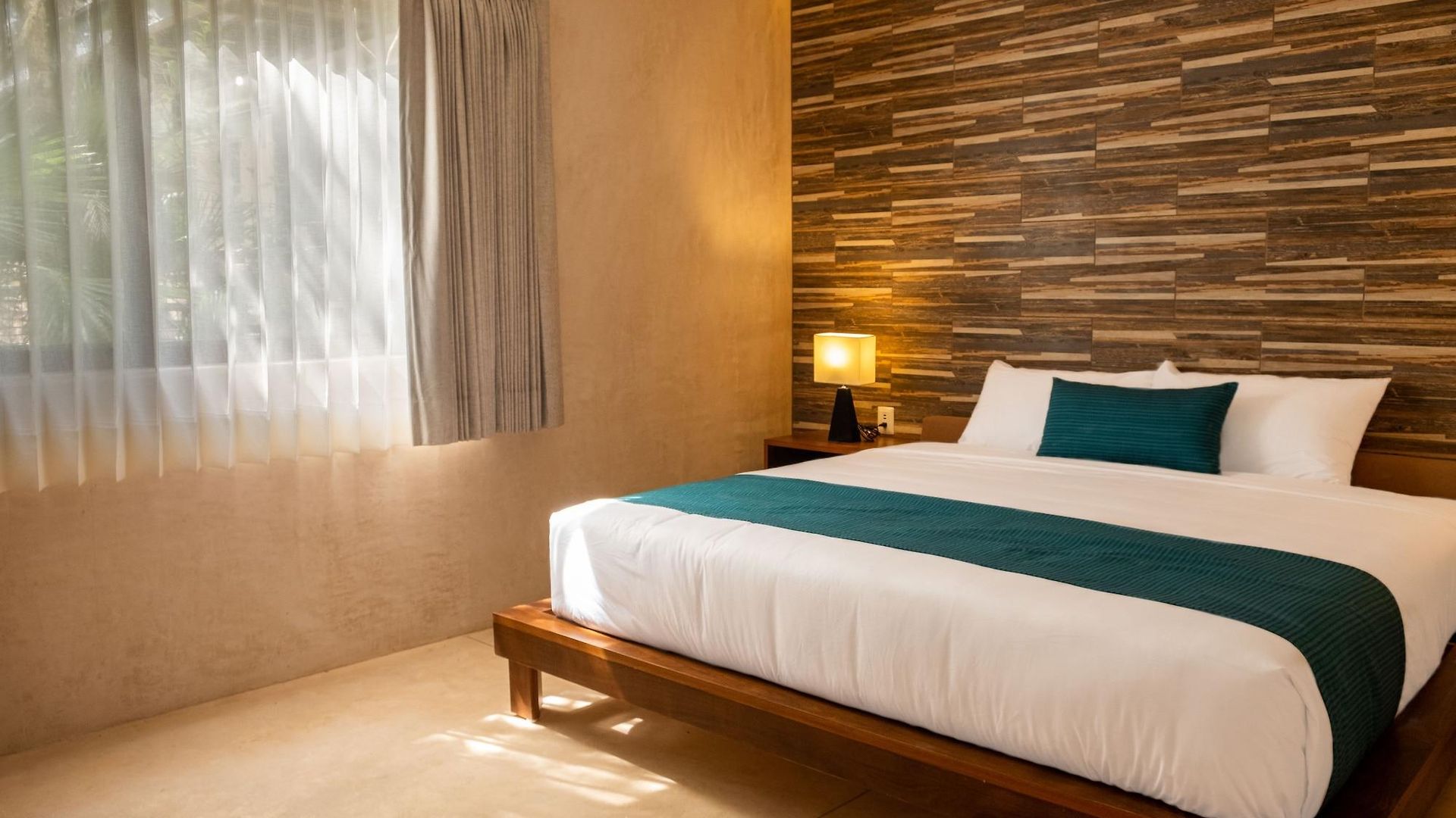 Azul By Guruhotel