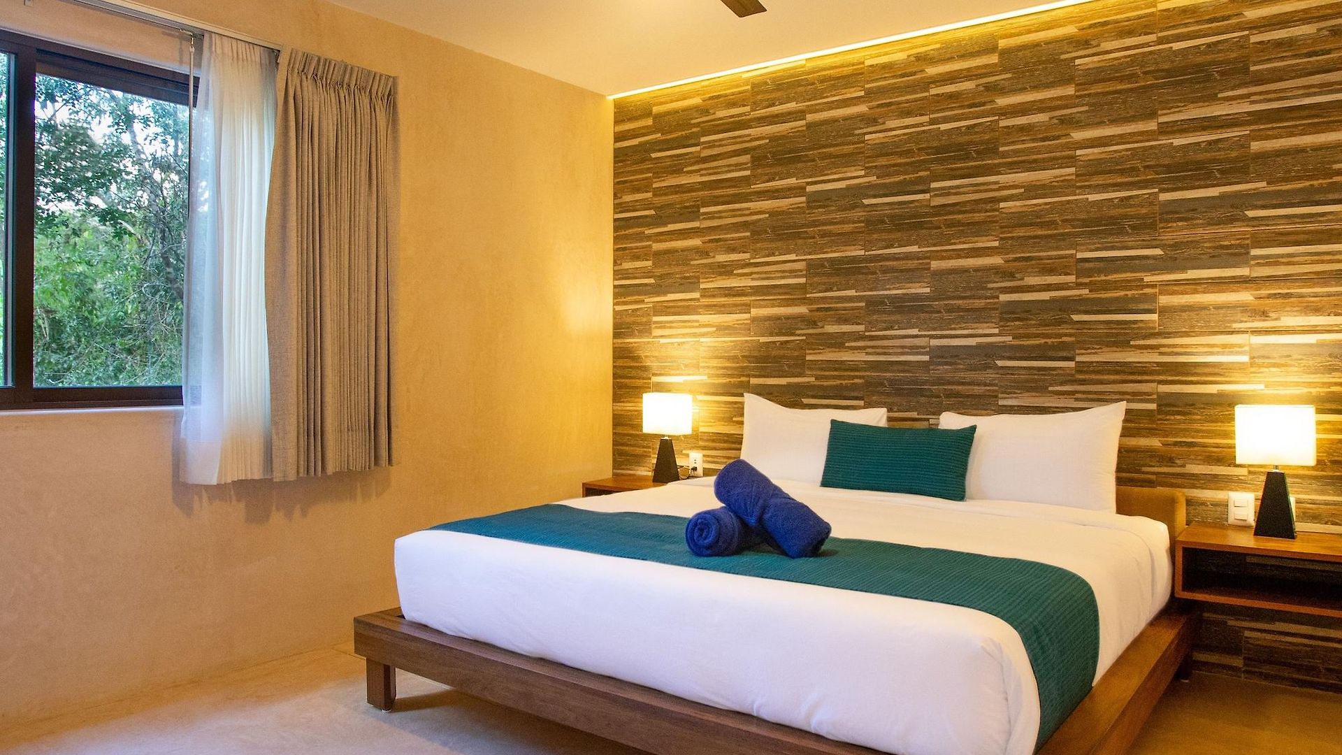 Azul By Guruhotel 3*