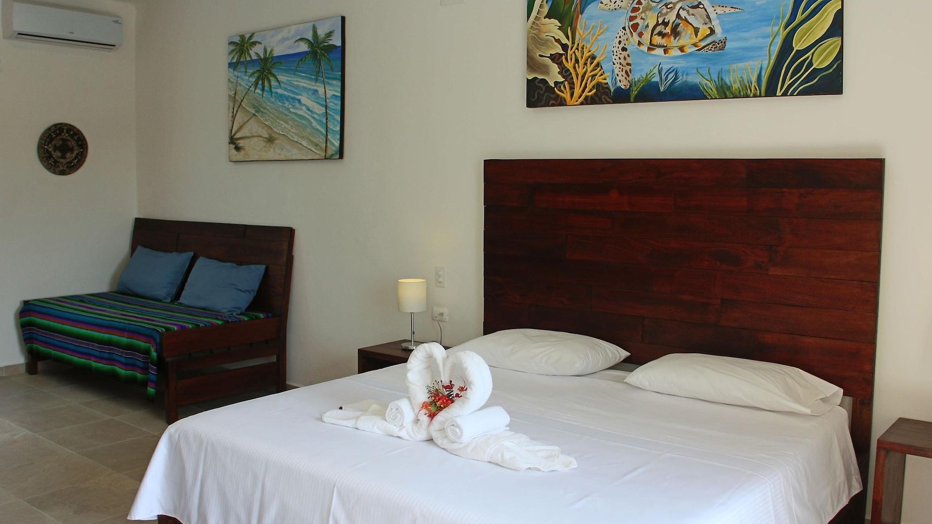 Basic Hotel