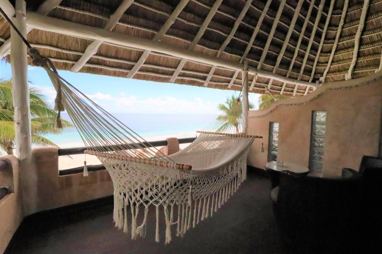 Estrellas - Located At The Party Zone Hotel Tulum