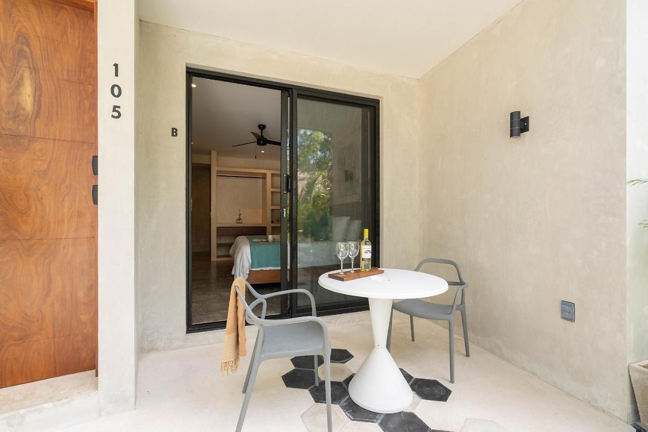 Apartment At Treetops *