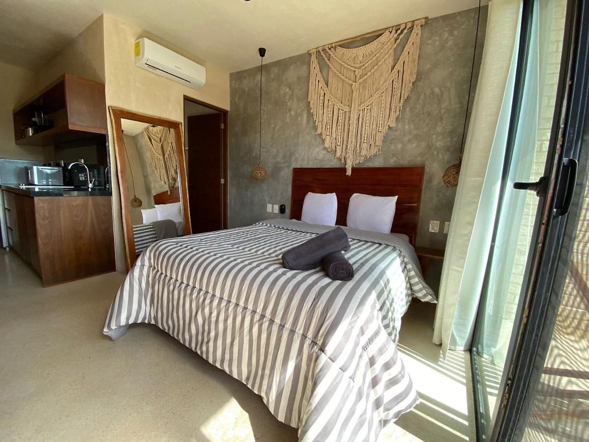 Room In Studio - Beautiful Jungle View Luxury Studio