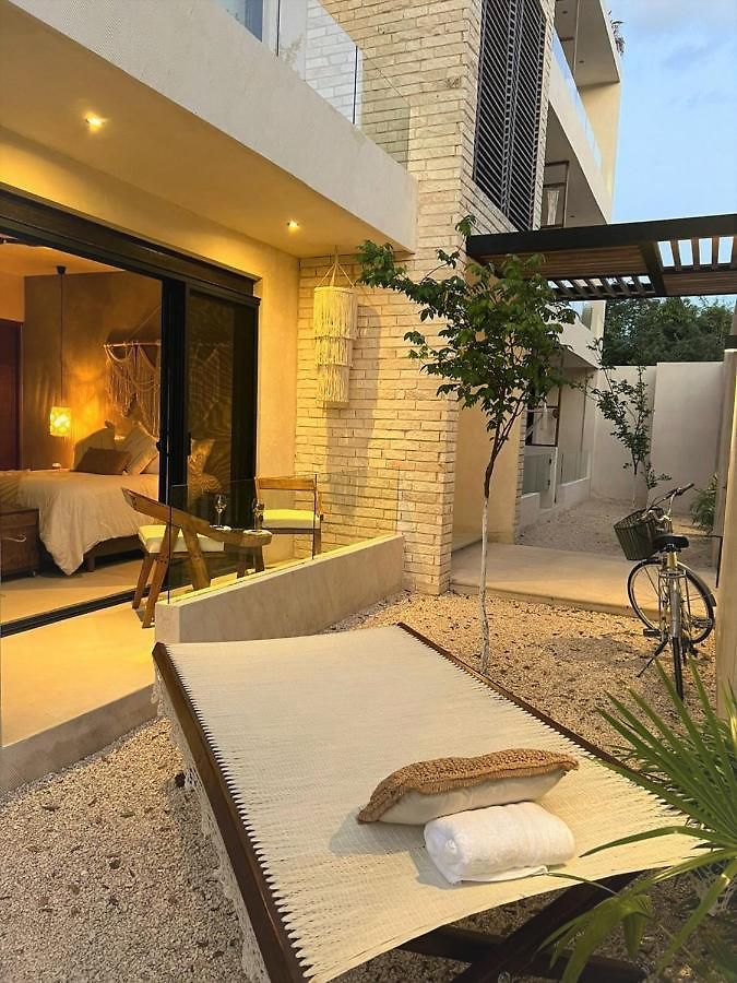 Room In Studio - Stylish And Bright Studio Near The Pool