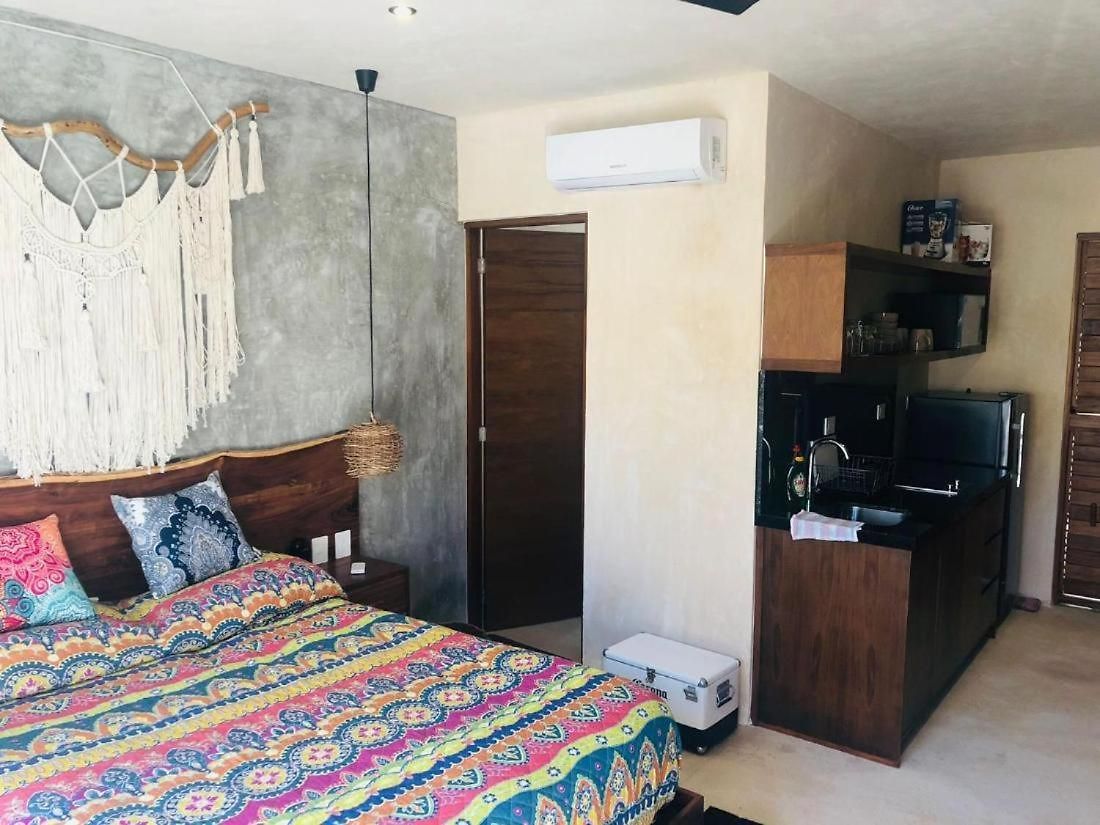 Room In Studio Guest house *