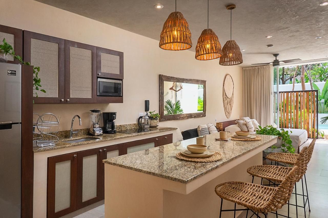 Premium With Direct Pool Access Near Calle 7