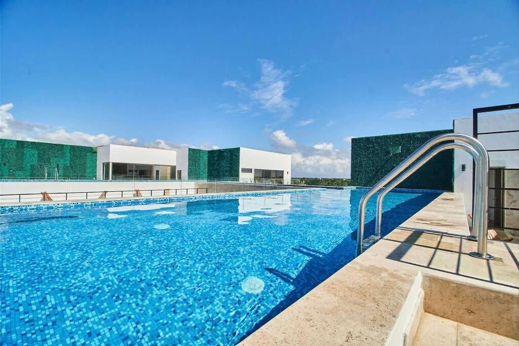 Apartment Sherlock - Swim Up & Gym & Club Access