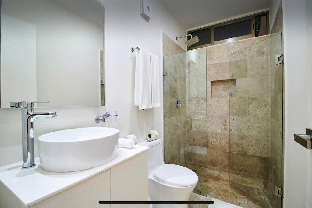 Sherlock - Swim Up & Gym & Club Access Apartment Tulum