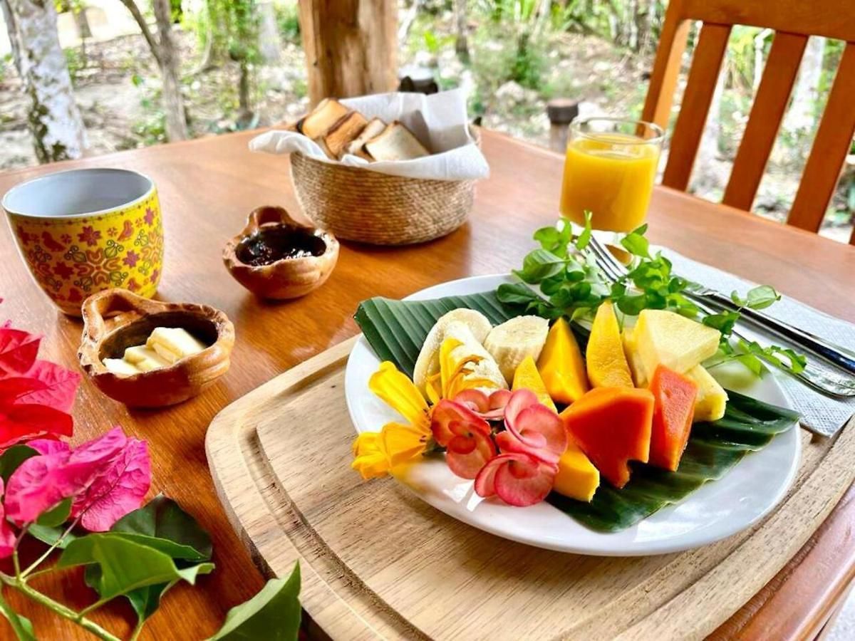 Glamping Bunga Lotus Tulum
