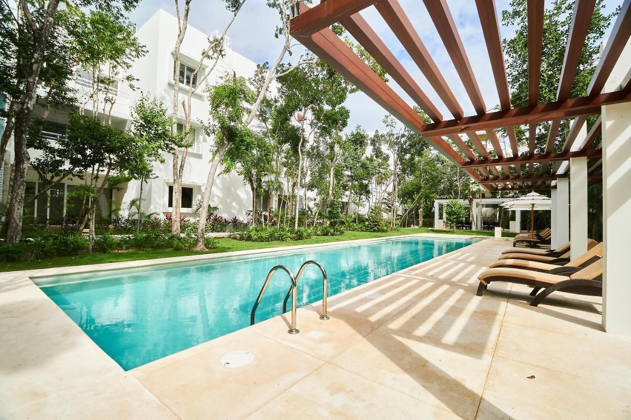 Premium With 2 Pools, Gym, Yoga Deck, Bbq Grill & Security *