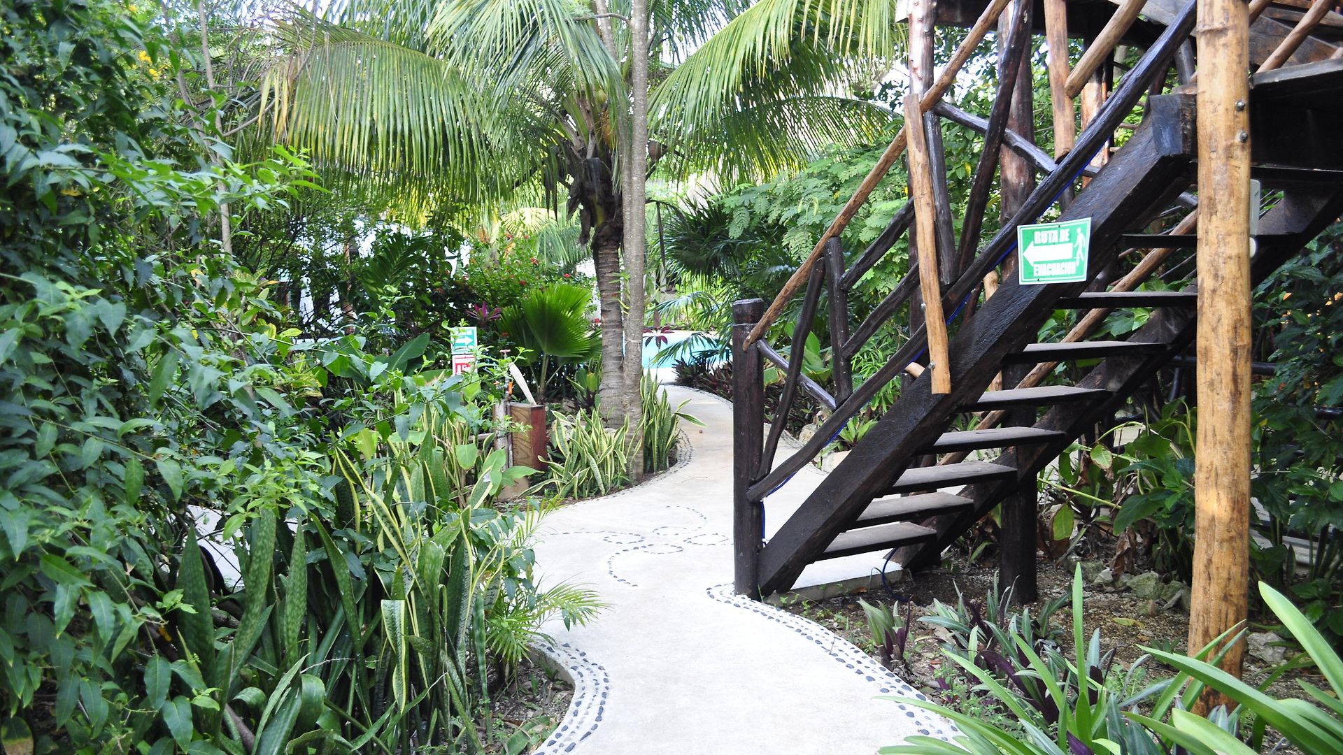 Hotel & Gardens
