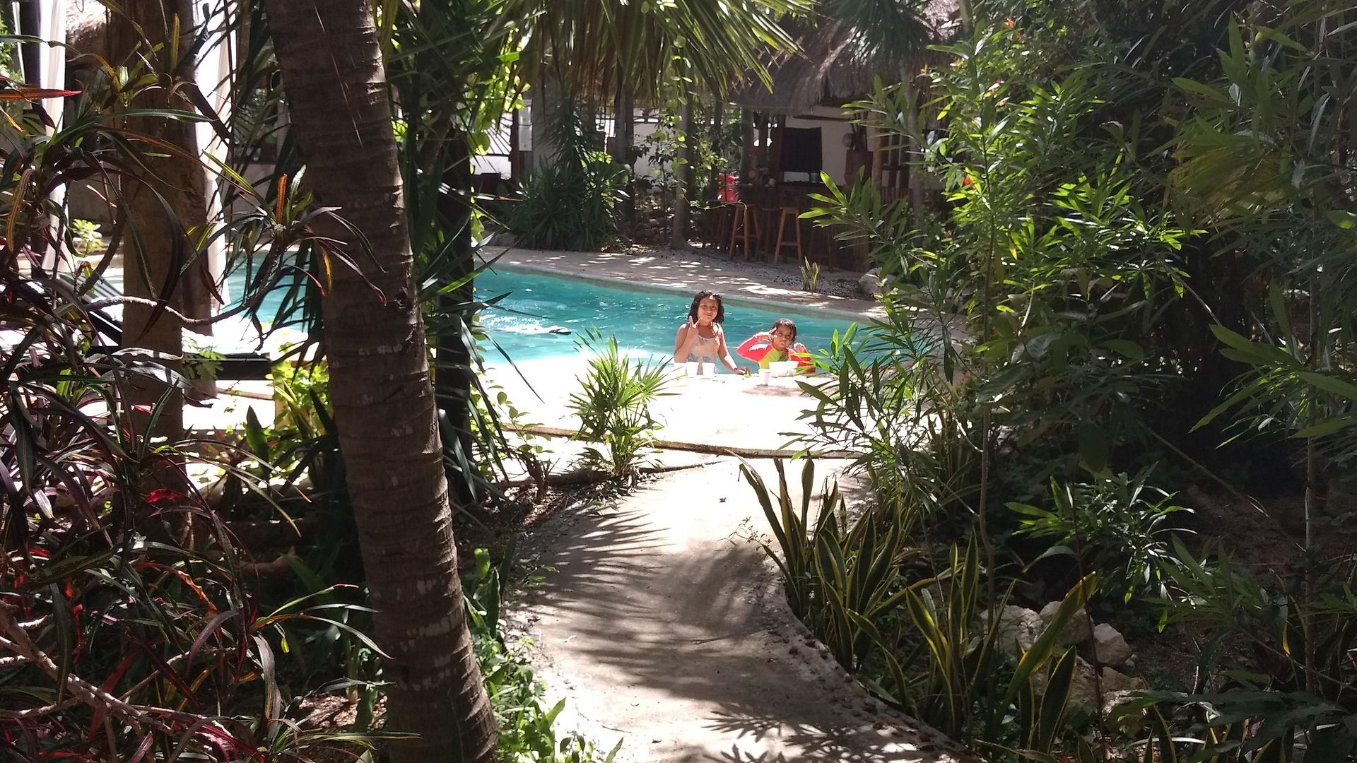 & Gardens Hotel 3*