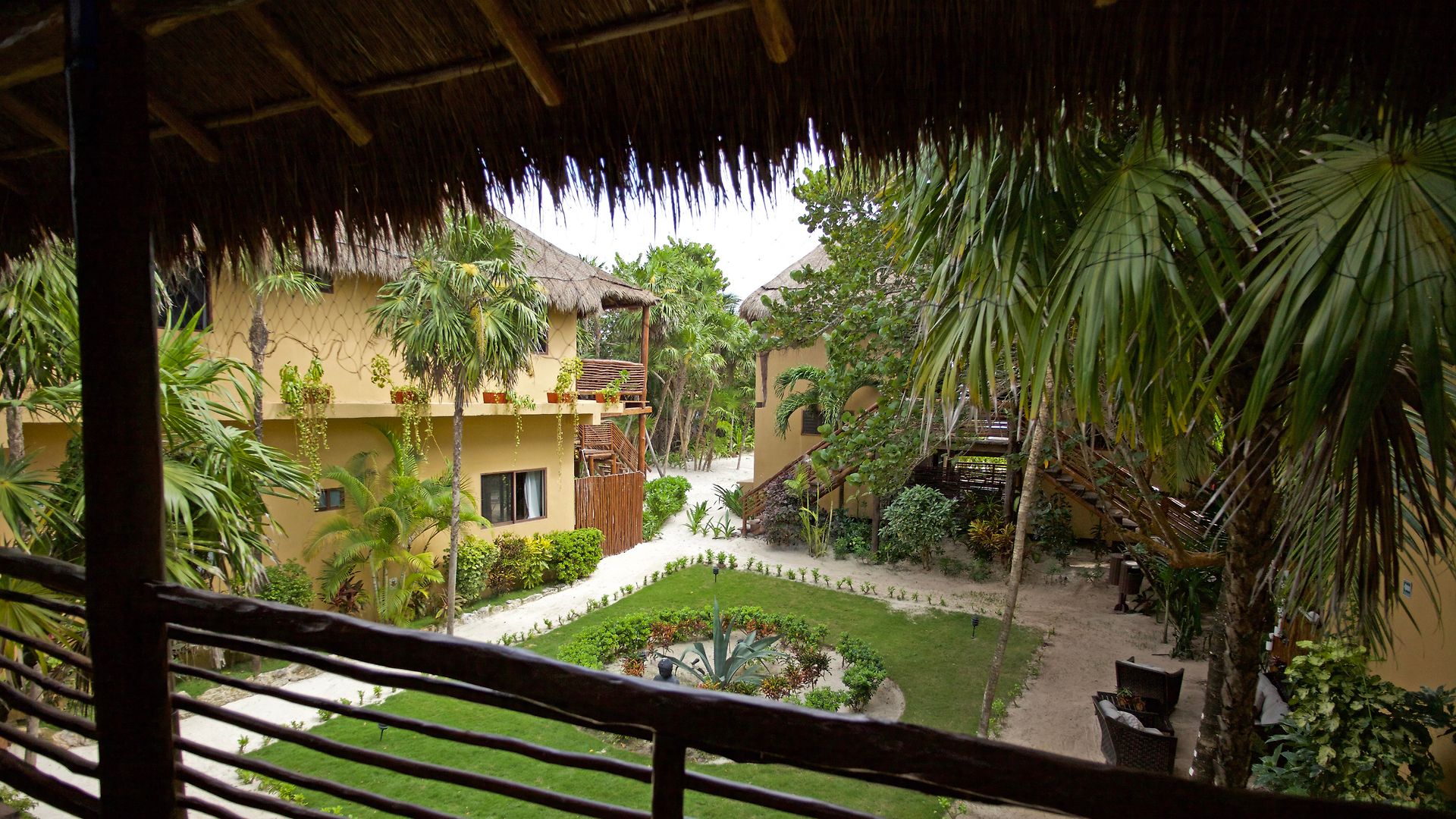 Hip Tulum