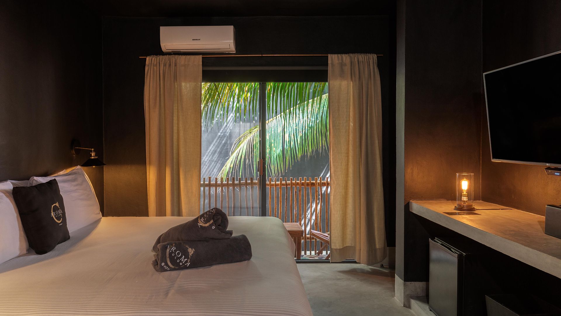 Aroma & Club Hotel