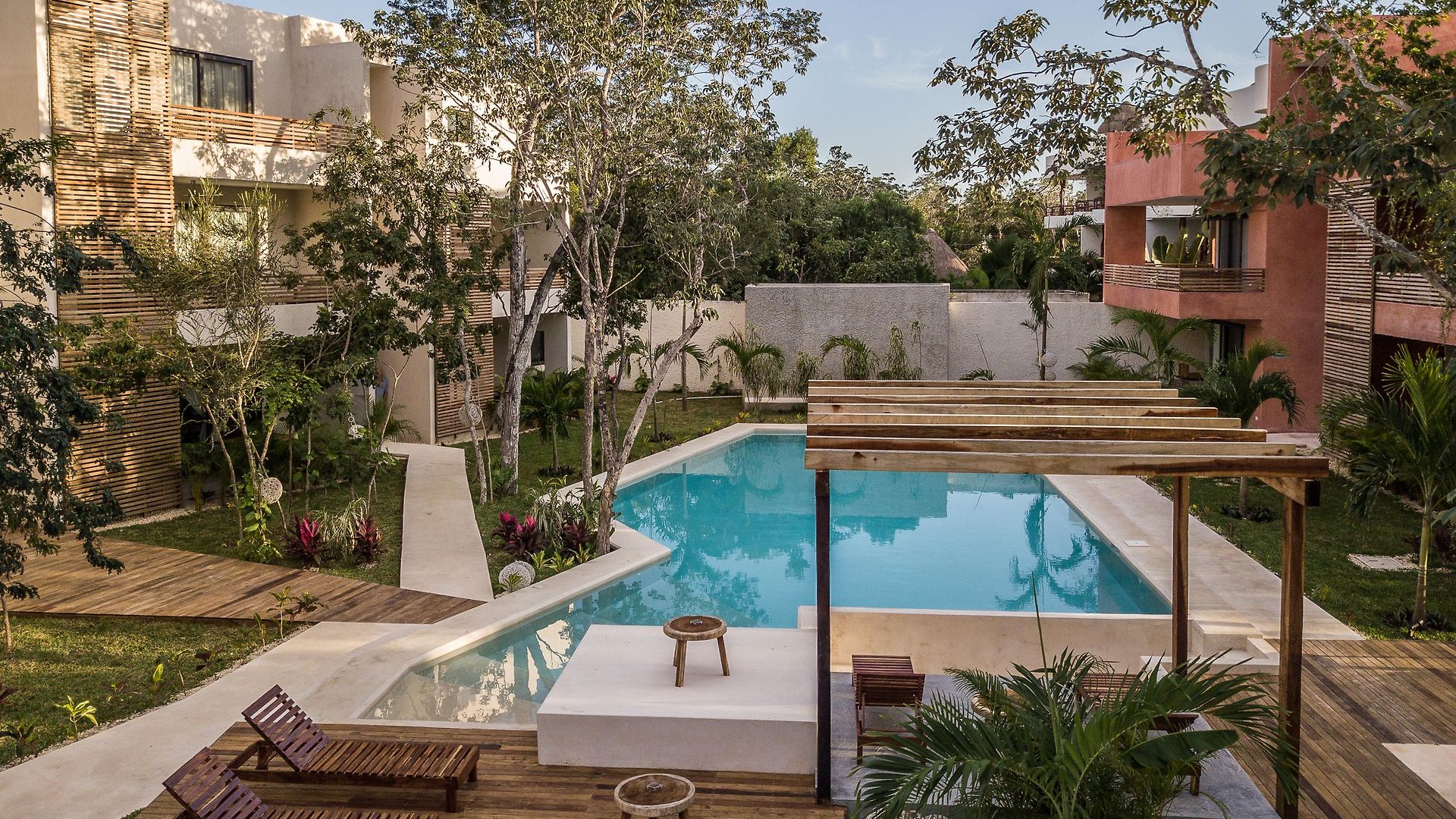 Panacea Apartahotel 4*