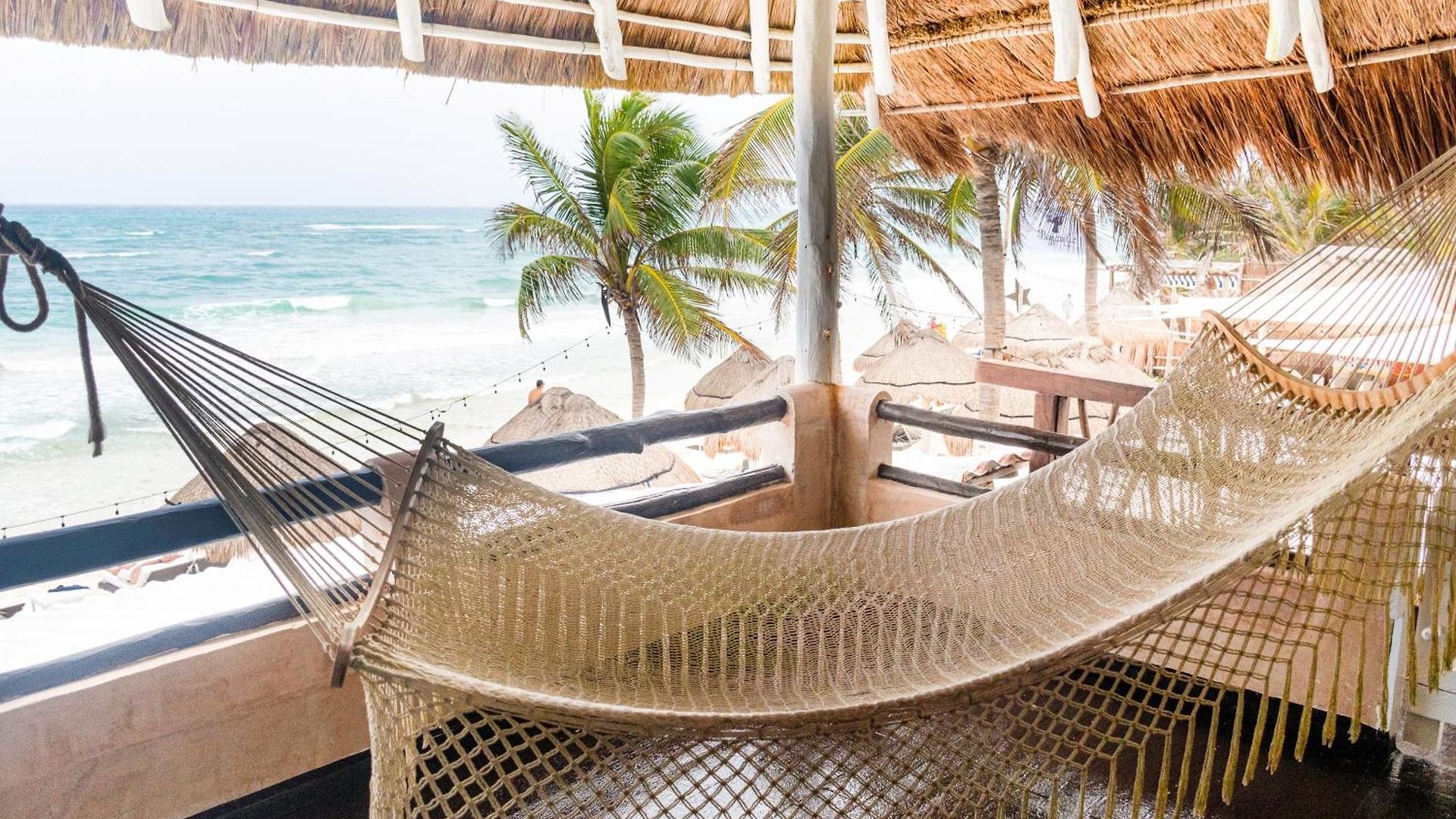 Estrellas - Located At The Party Zone Hotel 4*