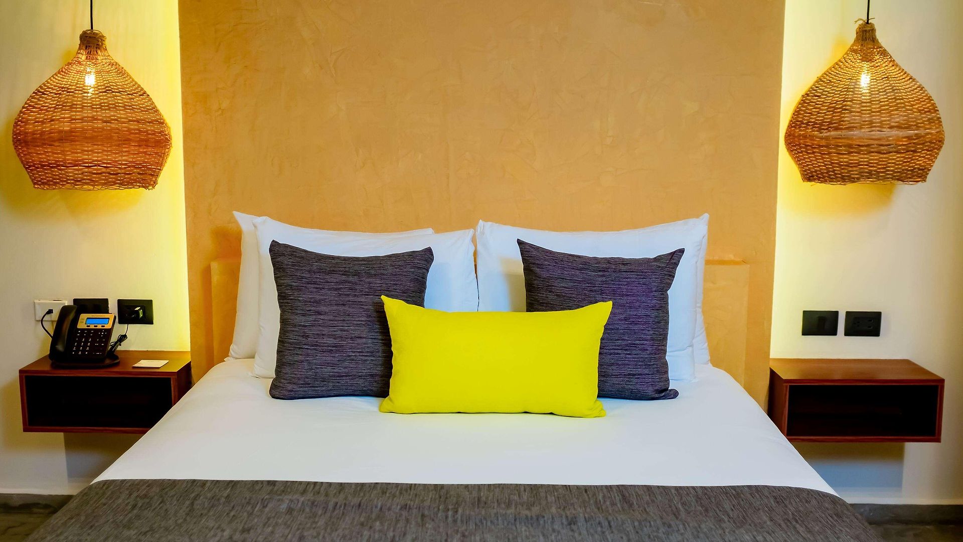Hotel Esplendor By Wyndham Nook 4*