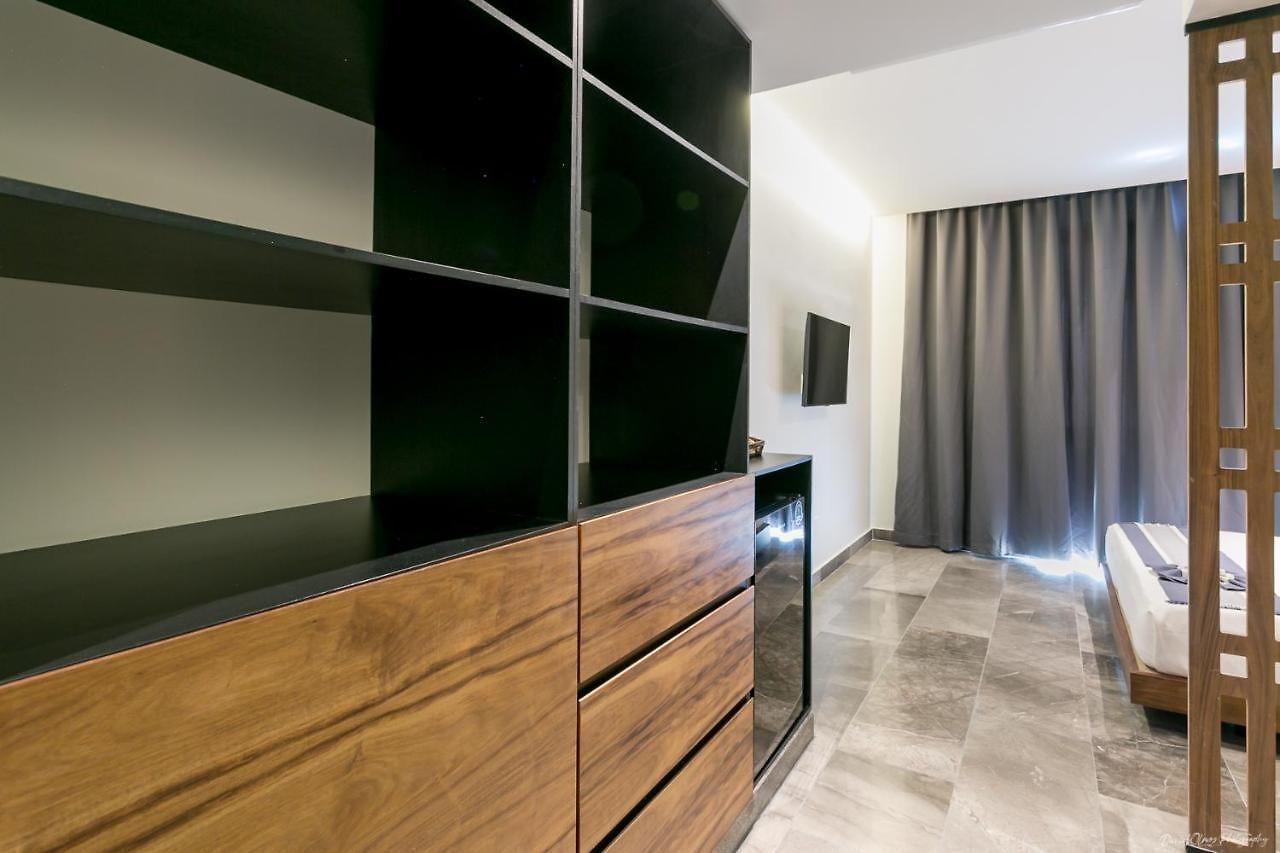 Apartahotel Iik By Groovy Stays- A Hip Condo-hotel With Wifi, Rooftop, Pool, Sleeps 6 4*