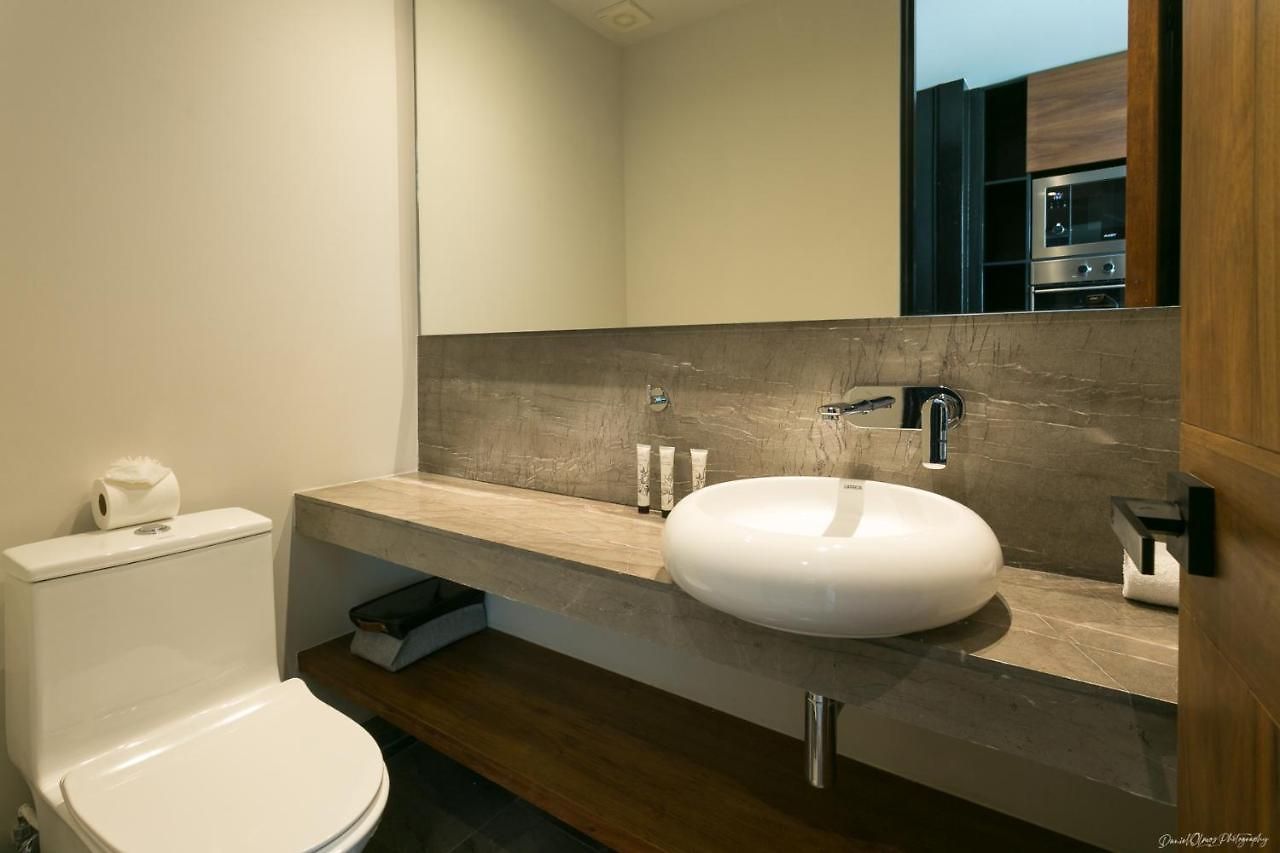 Apartahotel Iik By Groovy Stays- A Hip Condo-hotel With Wifi, Rooftop, Pool, Sleeps 6 4*