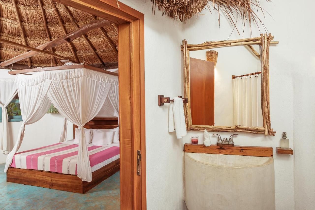 Dos Ceibas - Feel Good 4*