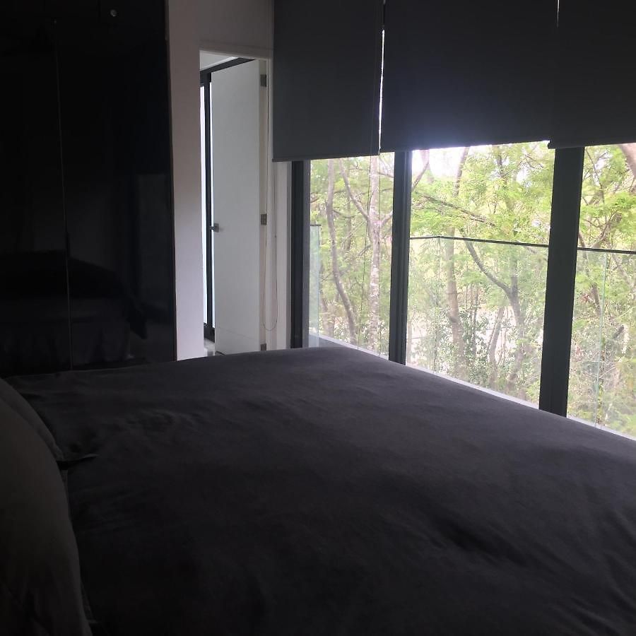 Black House Apartahotel
