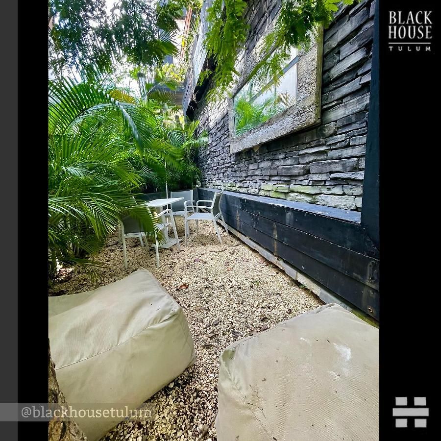 Black House *