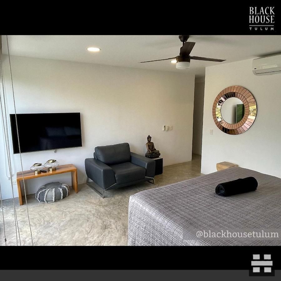 Black House