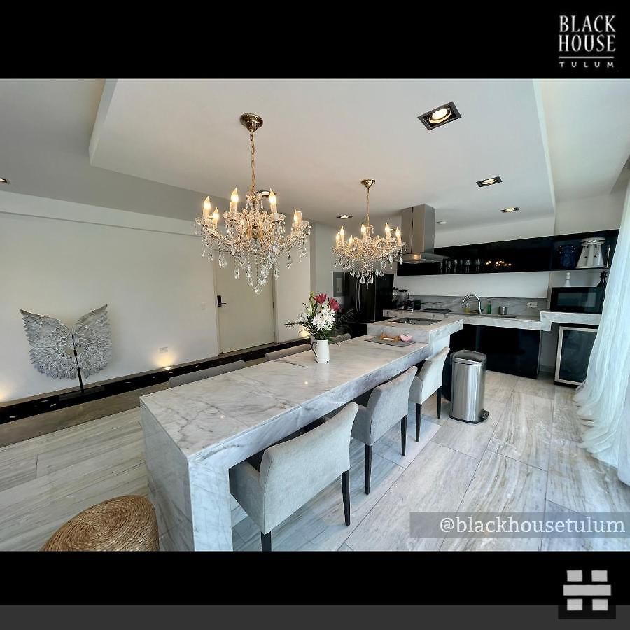 Apartahotel Black House
