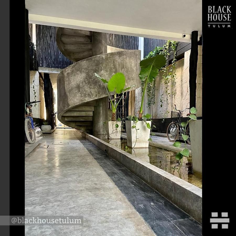 Black House Tulum
