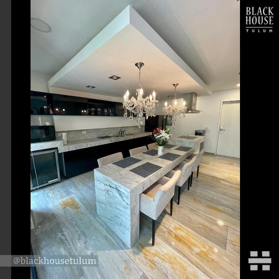 Apartahotel Black House