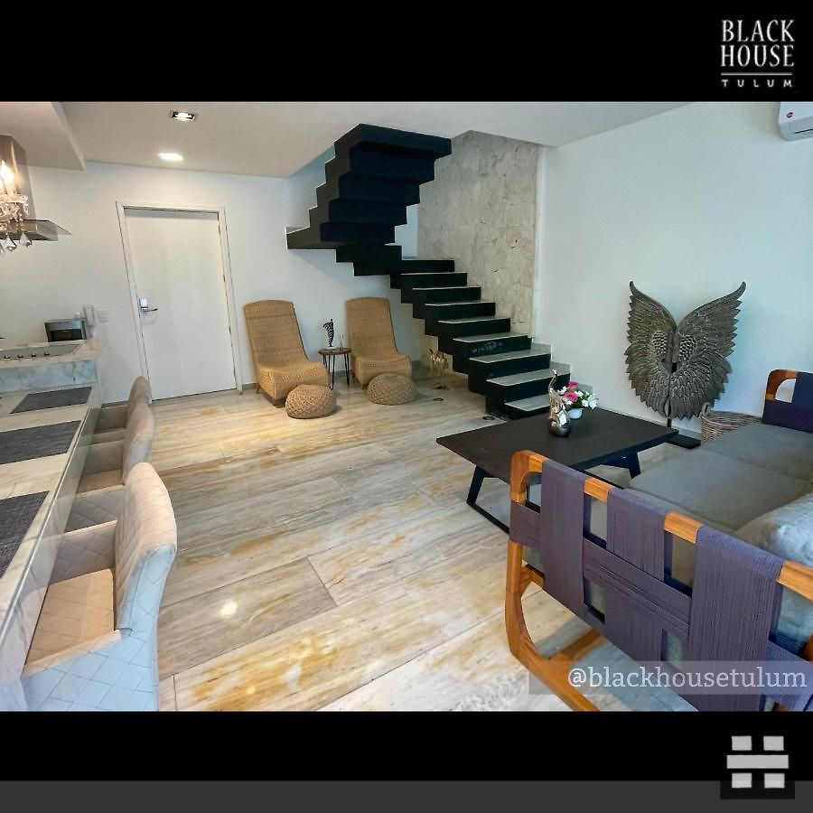 Apartahotel Black House *