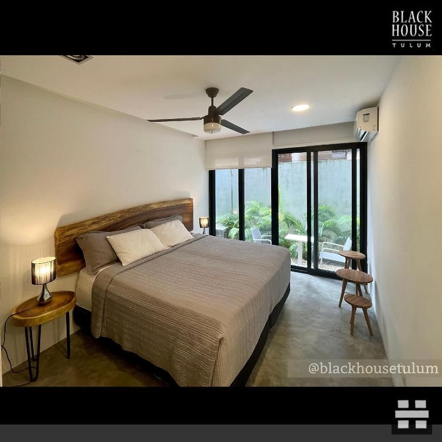 Black House *