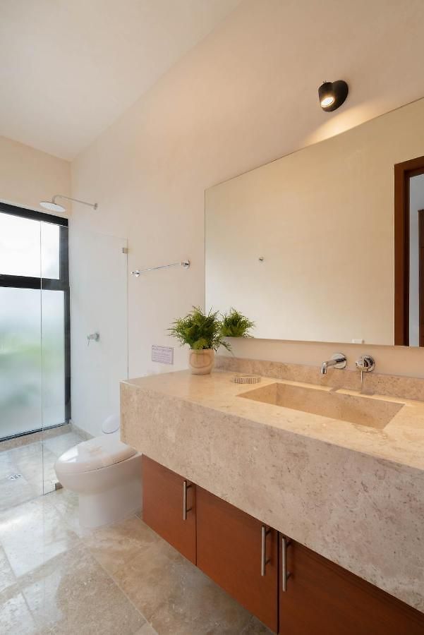 Cozy 3 Bedrooms Townhome-centrally Located-gated-wifi Apartment