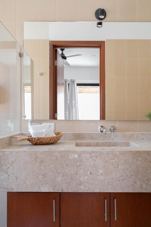 Cozy 3 Bedrooms Townhome-centrally Located-gated-wifi Apartment Tulum