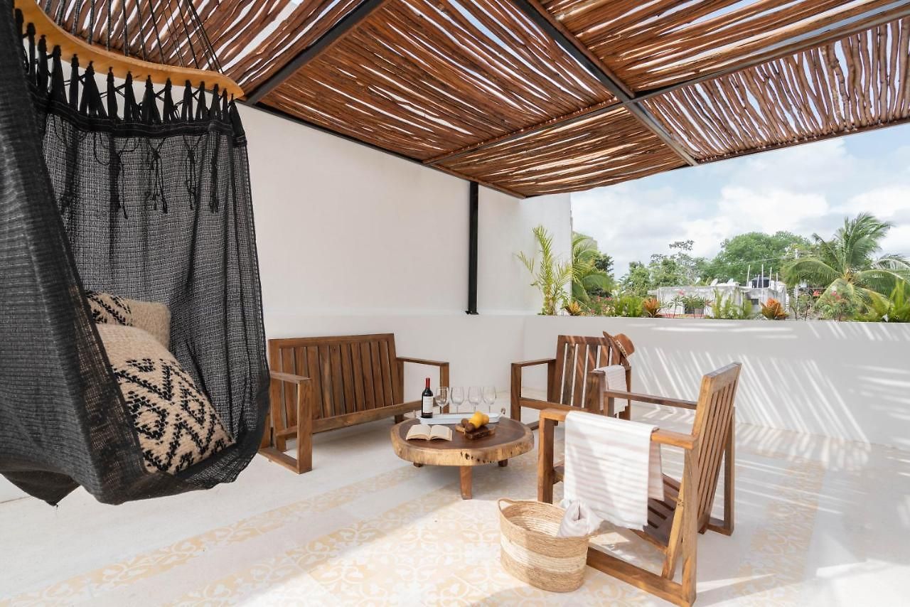 Cozy 3 Bedrooms Townhome-centrally Located-gated-wifi Apartment *