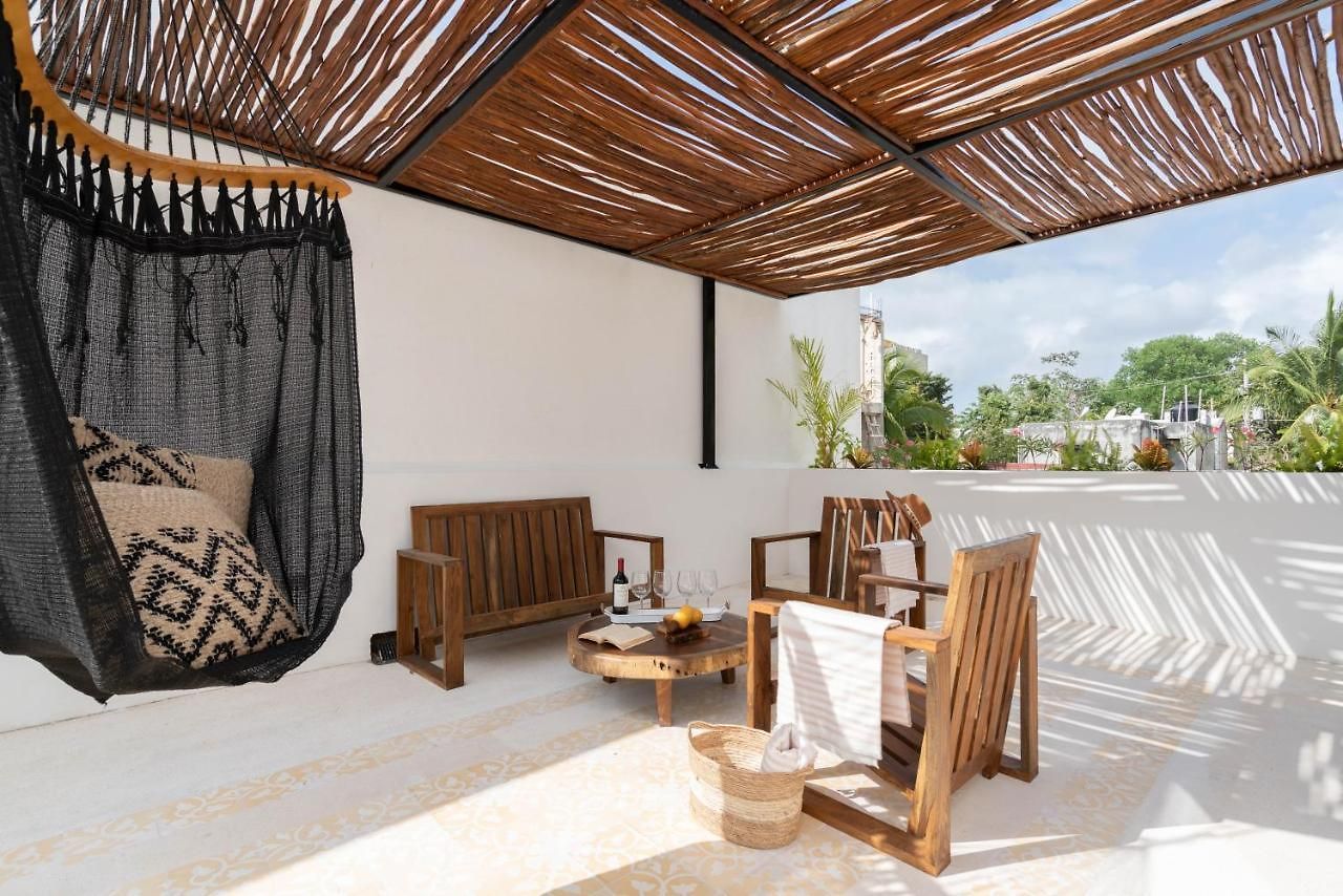Cozy 3 Bedrooms Townhome-centrally Located-gated-wifi *